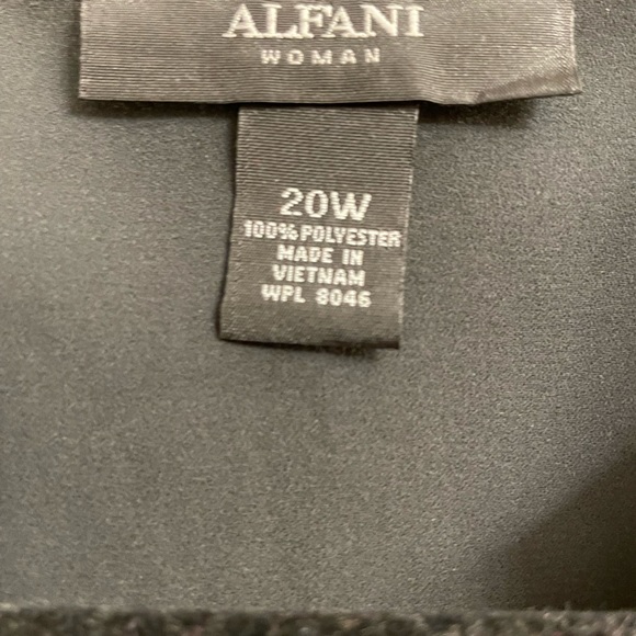 ALFANI Geometric Print Blouse. Size 20W NWT - Picture 4 of 5